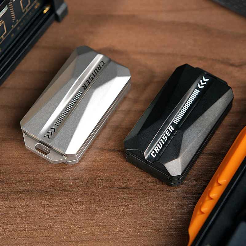 クルーザー磁気プッシュスライダー EDC 触覚フィジェットクリッカーメタルハンドスピナーフィジェットおもちゃ減圧デスクおもちゃ大人のギフト