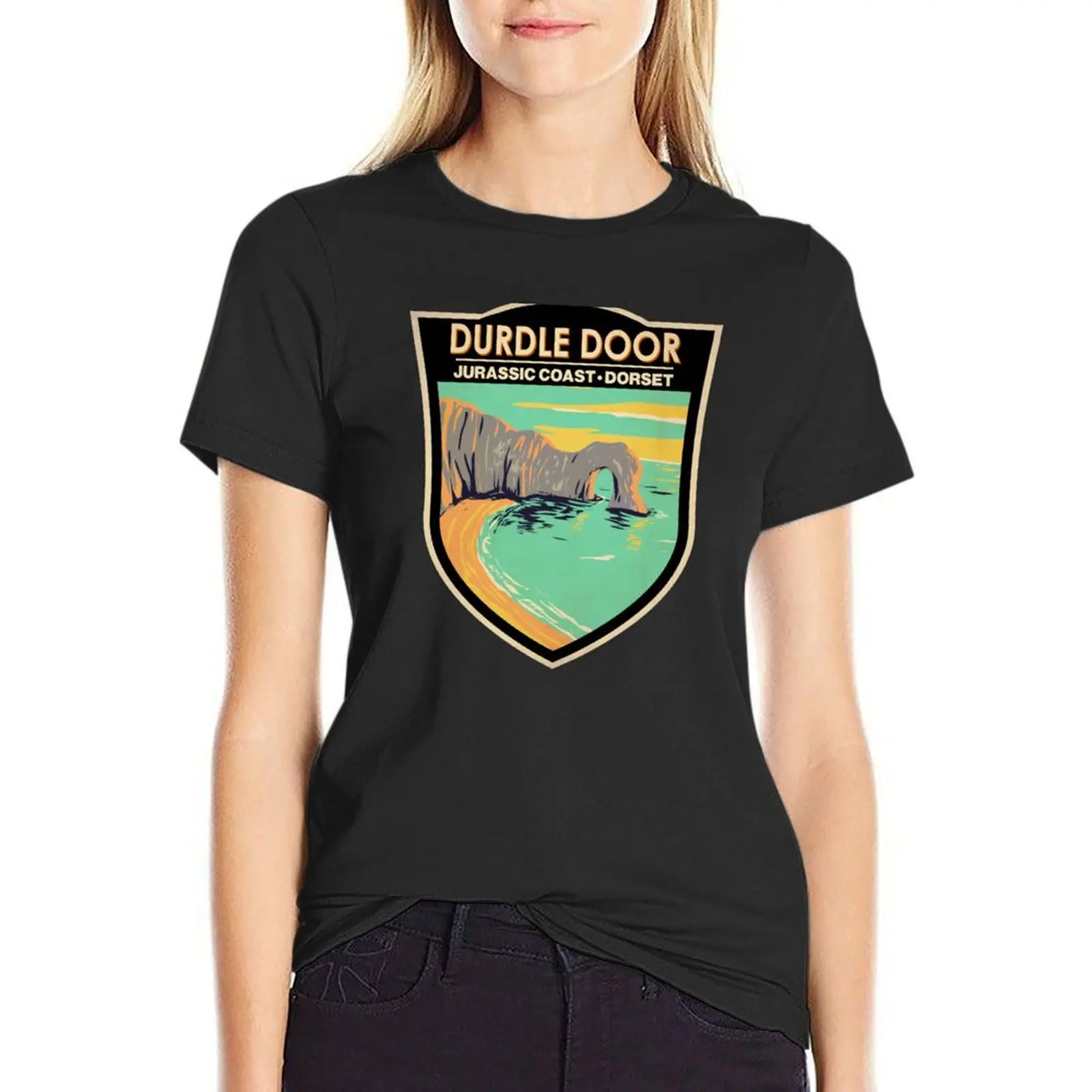 Durdle Door On Jurassic Coast In Dorset England Badge T-Shirt graphics summer clothes tops Women