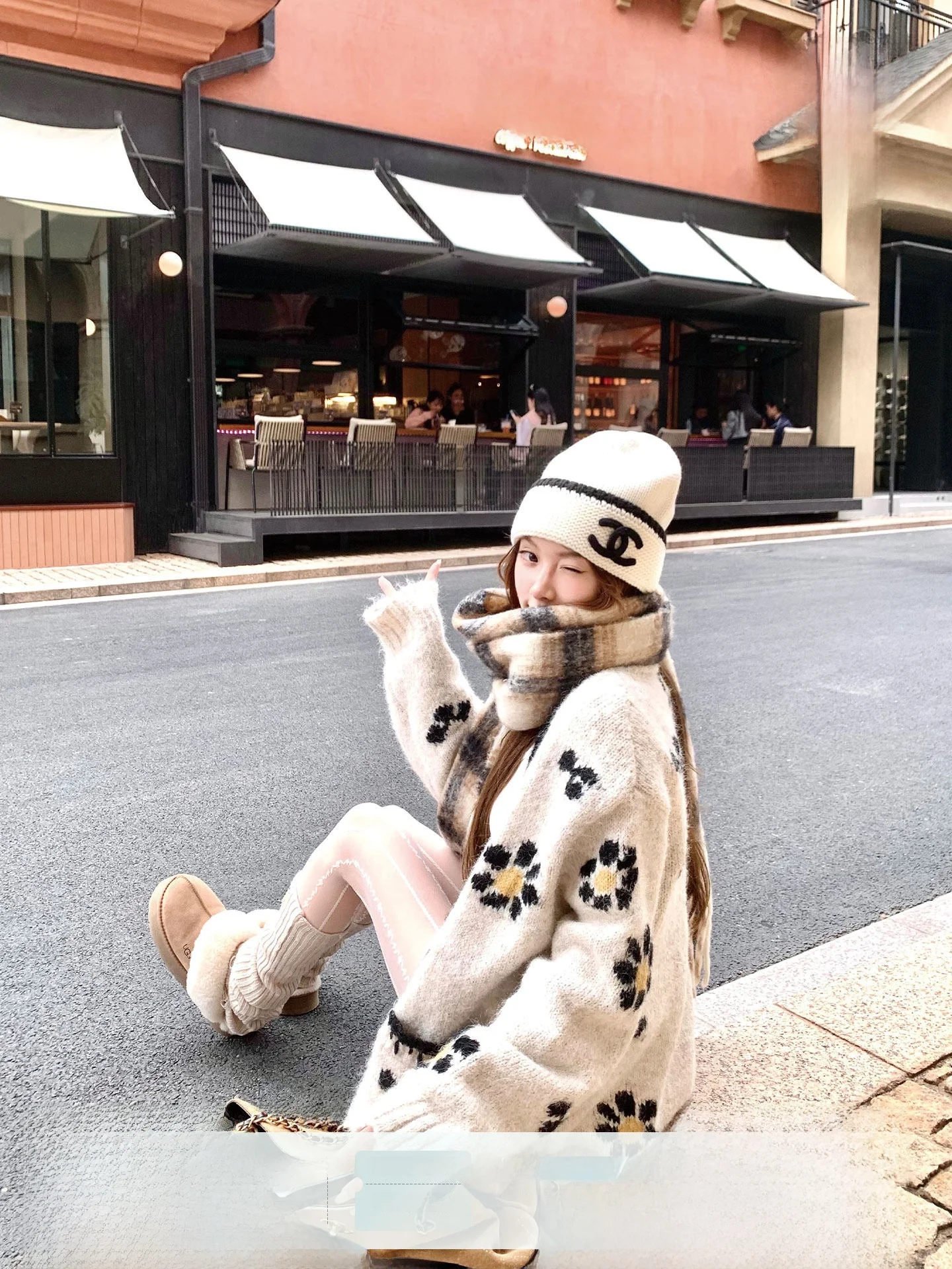 

Retro Fun Knitted Wool Blend Long Sve Cardigan Women's Outerwear V-Ne Button-Up Floral Embroidery Loose Fit Autumn Winter