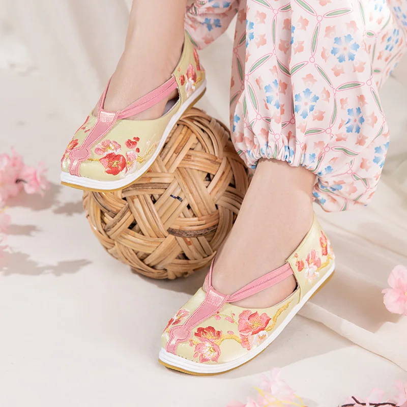 Cy231 Frühling neue Tang Restaurierung Wunsch Schuhe flache Brokat Schuhe alten Stil alle bequemen Einzels chuhe Hanfu Schuhe