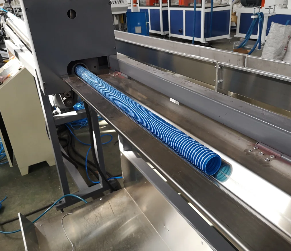 Macchina per la lavorazione della produzione di tubi di aspirazione di scarico per piscine automatiche per tubi di aspirazione in plastica