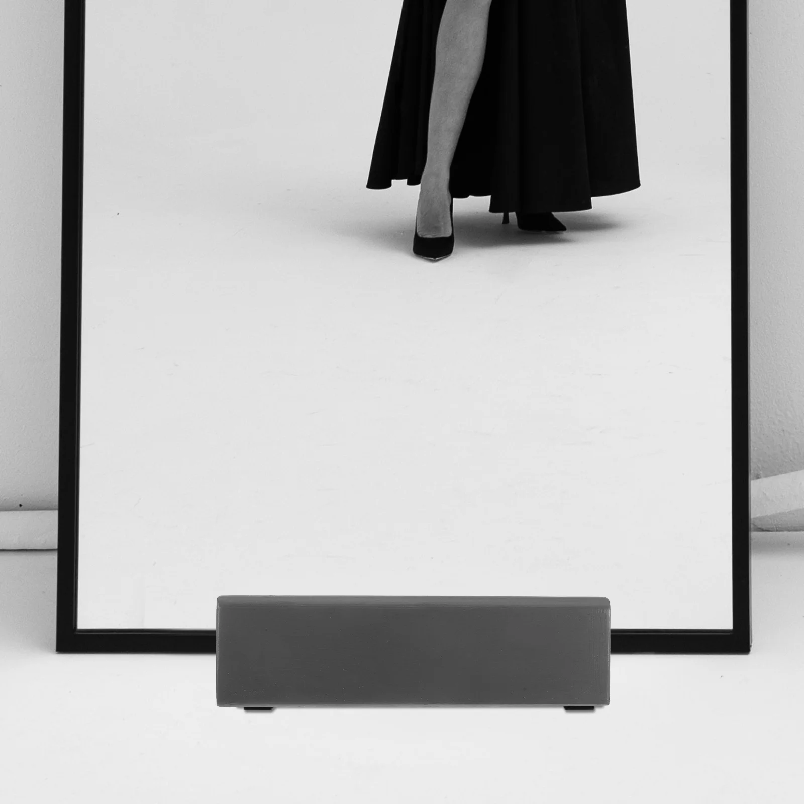 

Wooden Floor Mirror Support Stand with Anti-Slip Design Heavy Duty Mirror Base for Bedroom Living Room Dressing Area Use