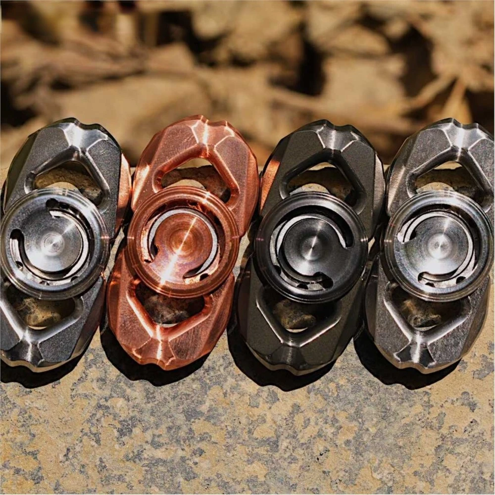 YOLO Studio Small Gyro Fingertip Fidget Spinner, Metal Fidget Brinquedos para Adultos