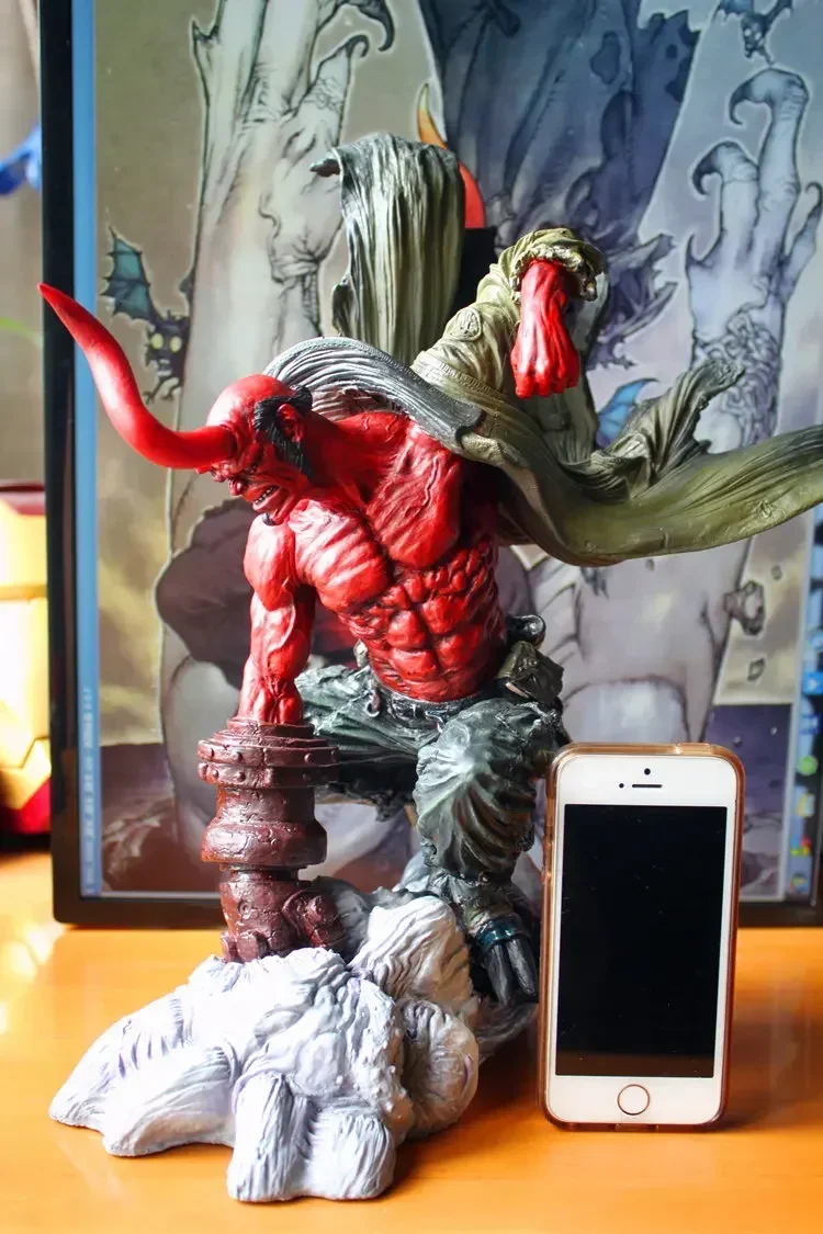 HELLBOY-Statue en résine édition de combat angryi, 36cm, grand modèle de collection, base de figurine, décoration de la maison et de la chambre, cadeau le plus récent