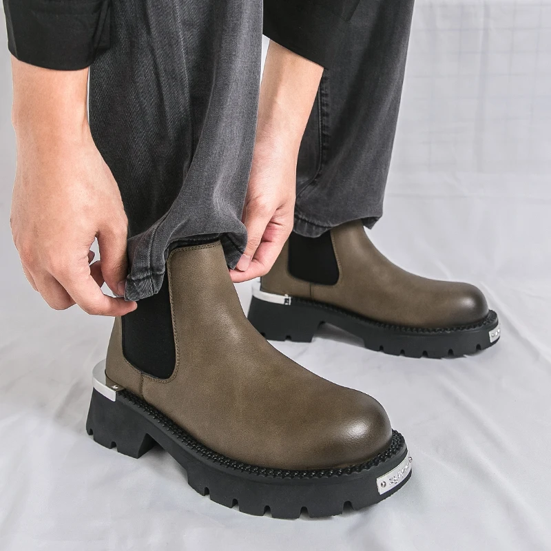 

Fashion Brand Men's Non Slip Outdoor Short Boots High-quality Men's Autumn Comfortable Thick Soled Block Style Chelsea Boots