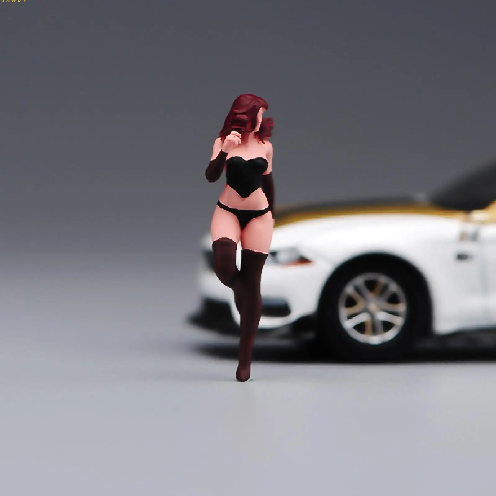 

Миниатюрная фигурка девочки из смолы, масштаб 1:64, для сказочного сада и декора комнаты