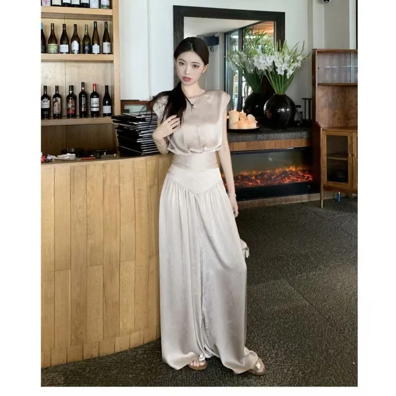 French 2026 Temperament Satin Short-sleeved Small Top Age-reducing Fashion Suit Summer Skirt Korean