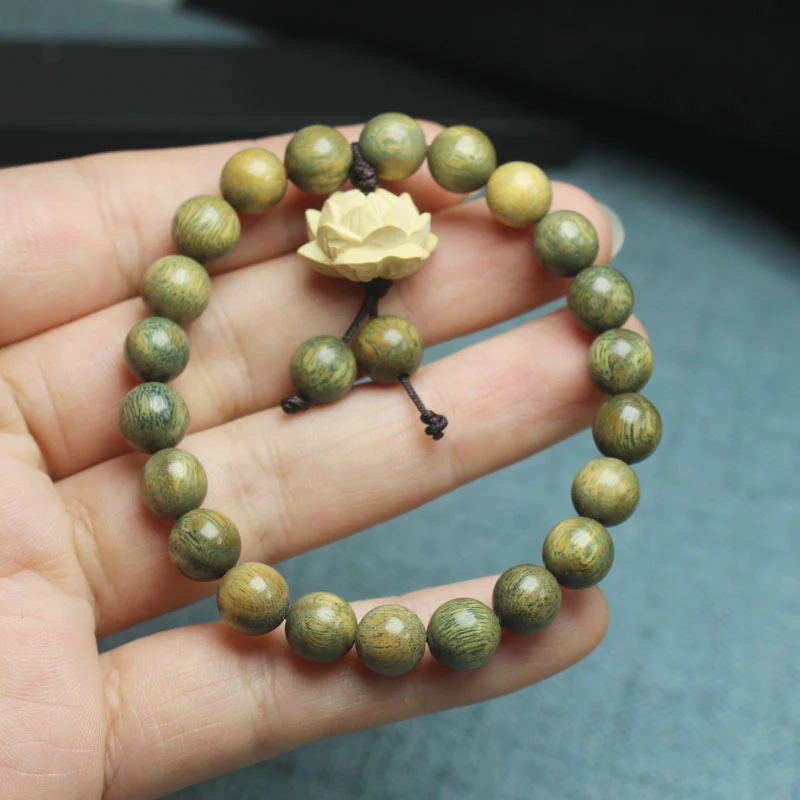 

8mm Bracelet Lotus , Green Sandalwood with Light Fragrance, Unisex Prayer Beads, Wooden Craft