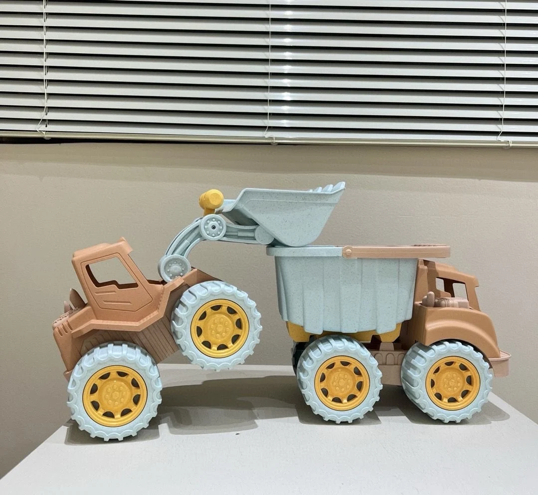 ชุดของเล่นชายหาดที่ทนทาน โมเดลทรายฤดูร้อน รถปราบดิน รถดึงมือขุดทราย พลั่วถัง เล่นทราย รถกลางแจ้งสําหรับเด็กผู้ชาย