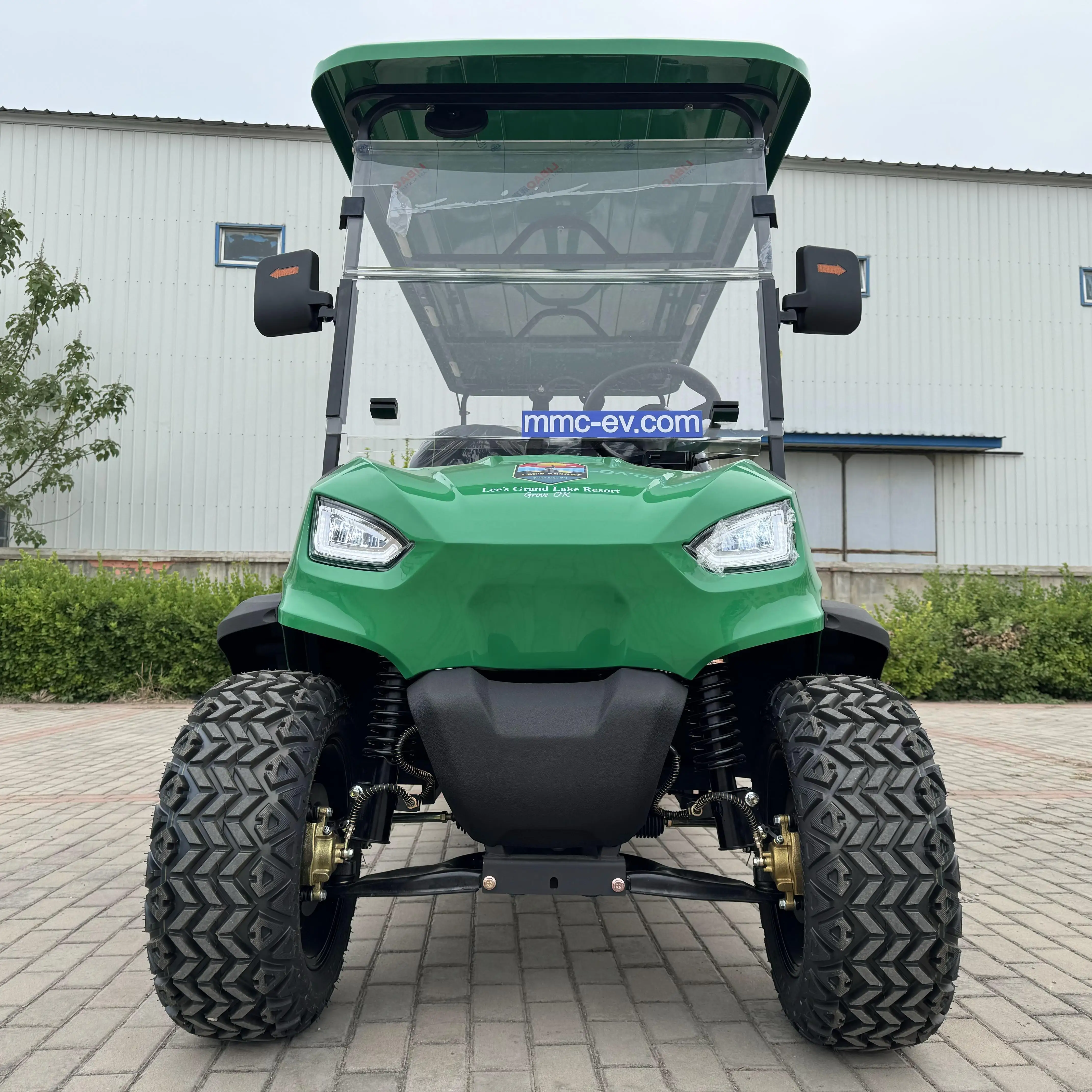 2024 New Design Electric Off-road Golf Cart 48V Lithium Battery Golf Buggy 6 Seats with Cargo Box Electric Golf Cart