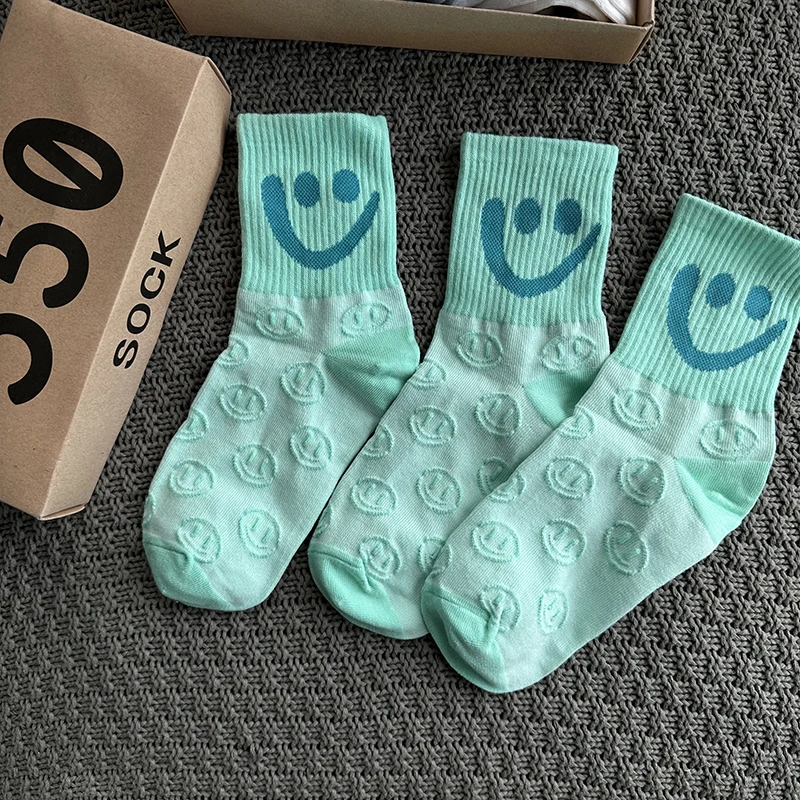 3 زوج/صندوق الجوارب النسائية الجديدة لطيف الجوارب الكورية نمط هدية صندوق حزمة الربيع/الصيف يبتسم موضة الرجال الجوارب القصيرة
