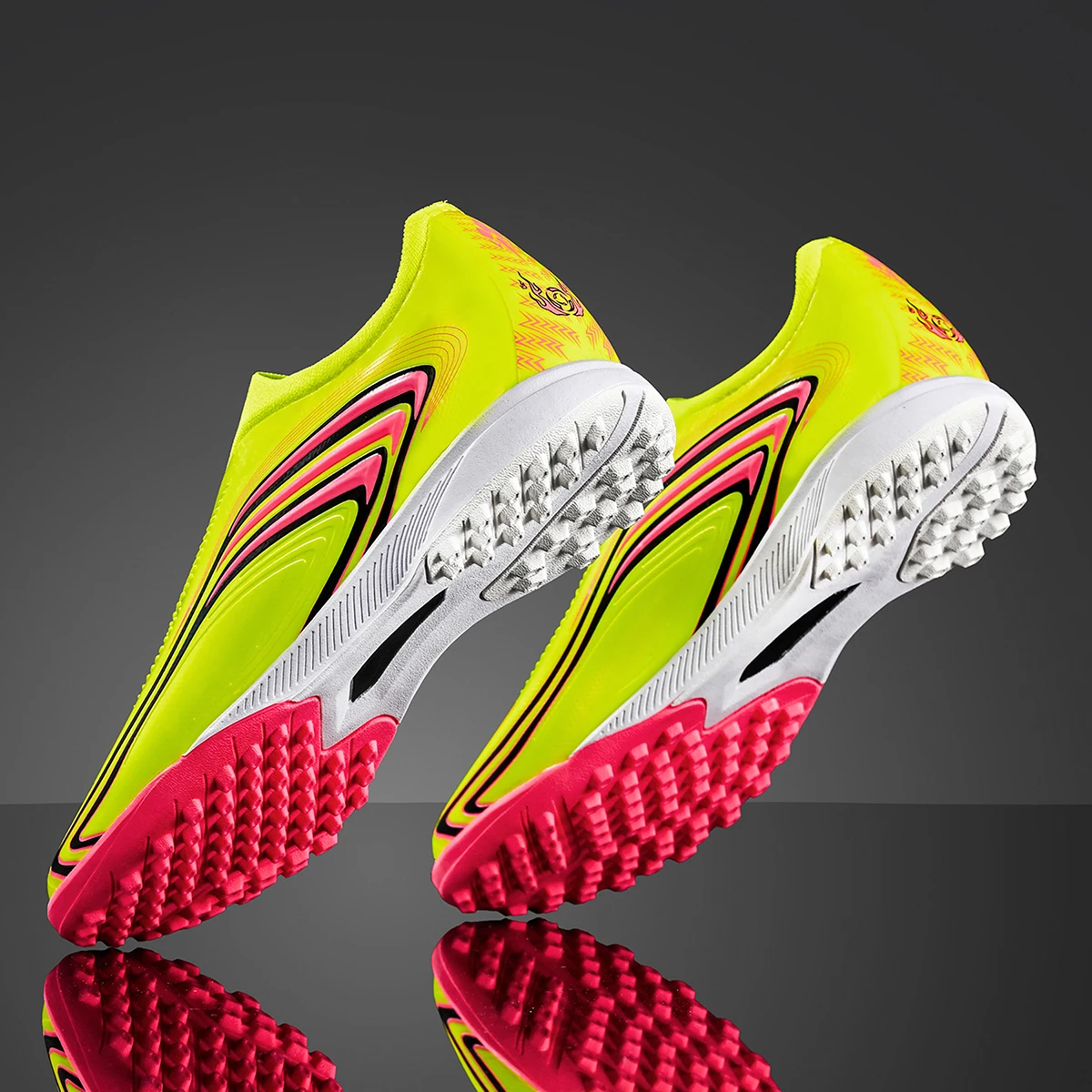 Outdoor TF Turf Soccer Shoes Anti Wear Sole Football Cleats Comfortable Fit for Adult Football Practice Matches