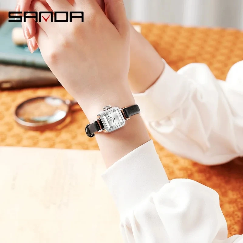 Sanda 1117 relógio de quartzo feminino quadrado pequeno mostrador moda simples pulseira de couro à prova dwaterproof água senhoras relógio de pulso casual reloj mujer