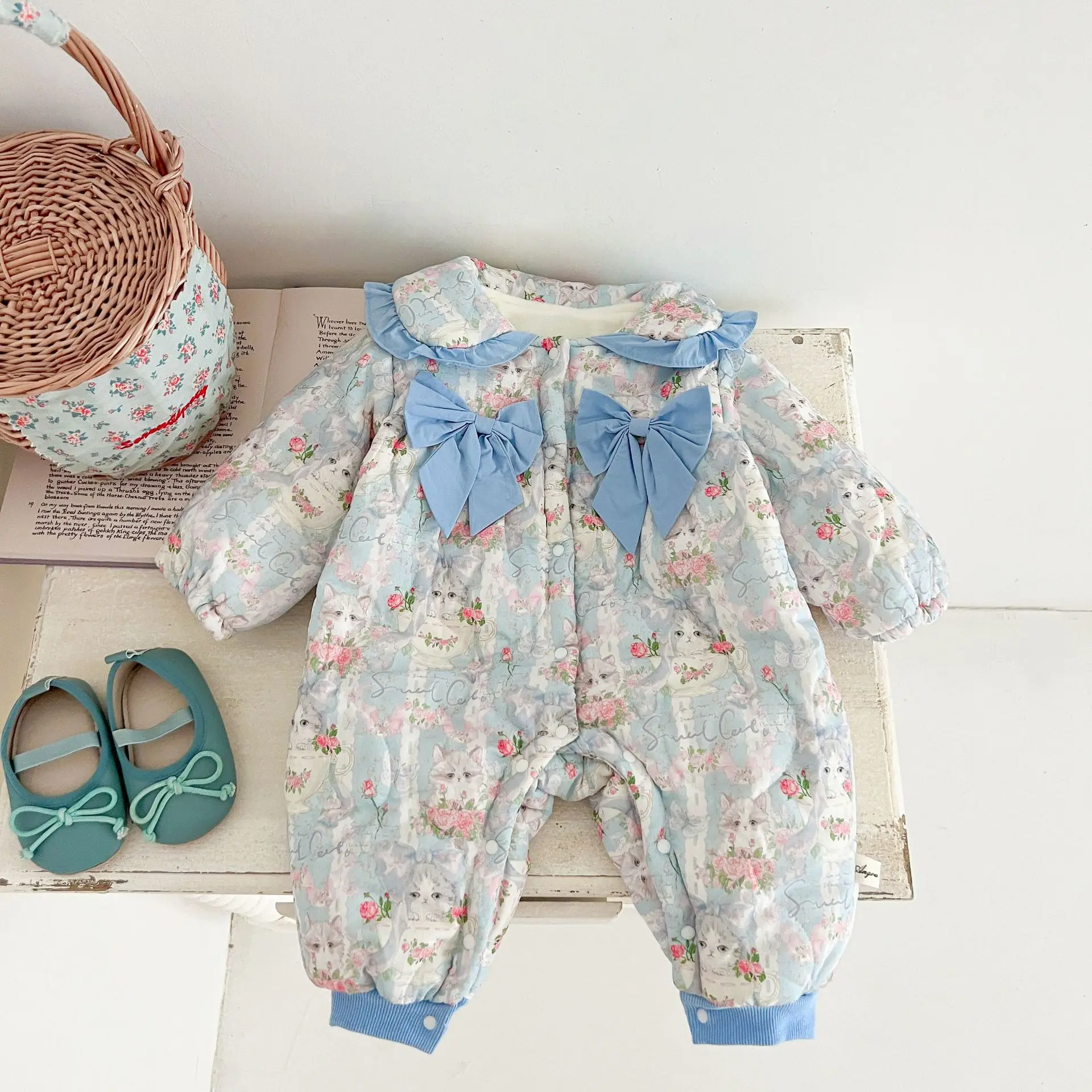 2024 winter new baby plus fleece thickened onesie girl baby super cute crawling Kids Onepiece Fashion Baby Clothing