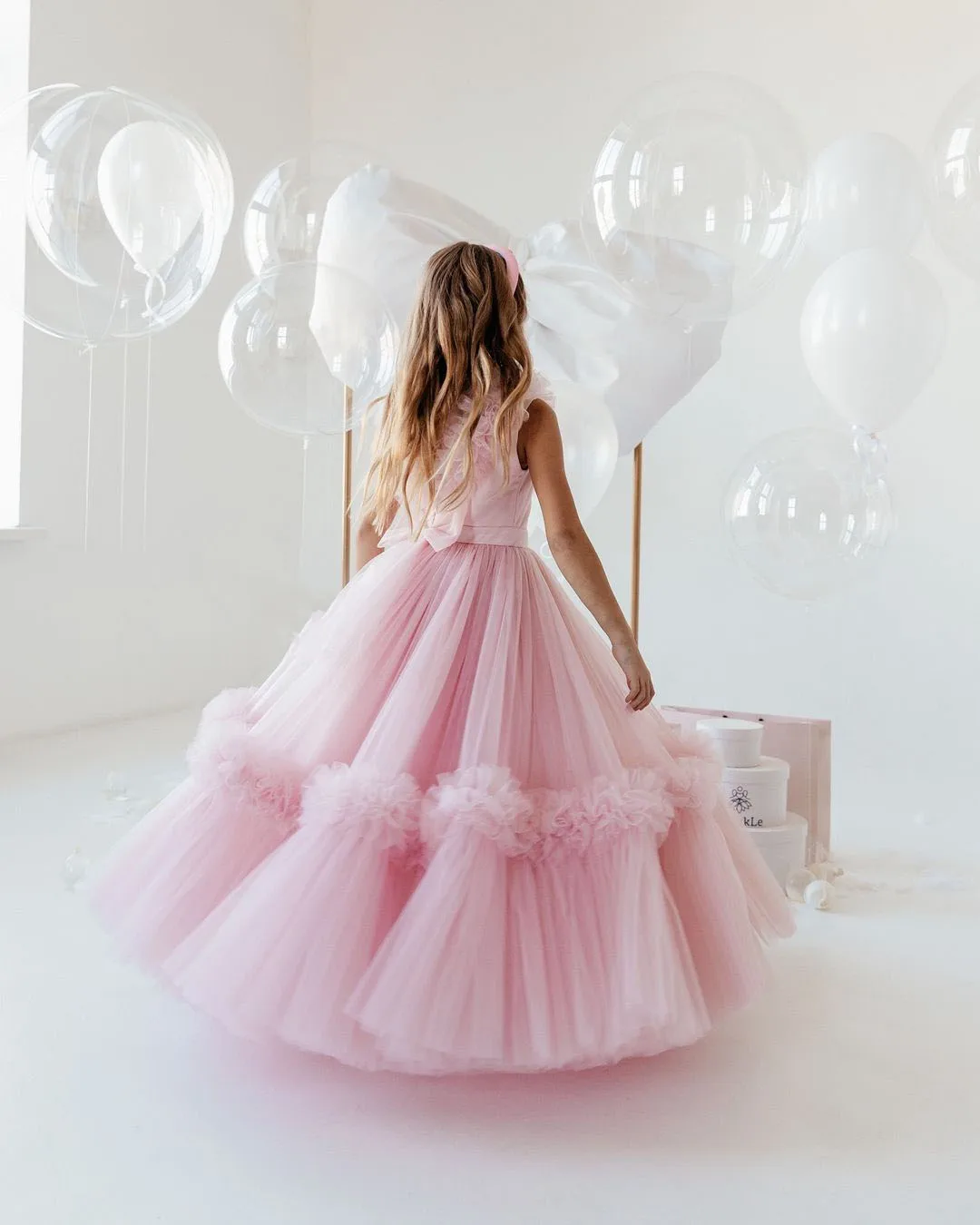 Abito da ragazza di fiore rosa per matrimonio Tulle gonfio Lunghezza pavimento Principessa Abiti da ballo per prima comunione personalizzati per feste di compleanno per bambini