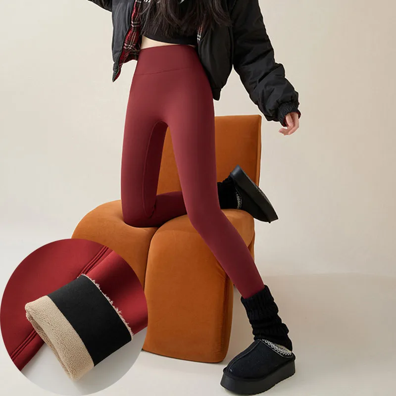 Legginsy damskie plus size, bezszwowe, z efektem skóry rekina, nowość na zimę 2025, ocieplane polarem, czerwone legginsy, seksowne legginsy wyszczuplające z wysokim stanem.