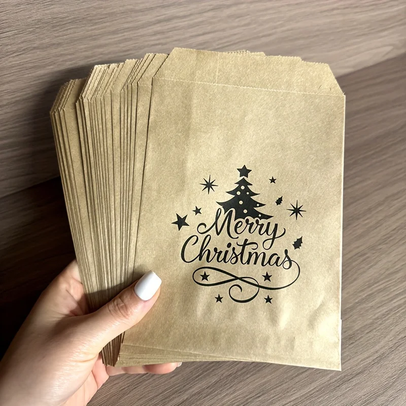 25-Pack Christmas Kraft Paper Gift Bags with Christmas Tree Design for Holiday Party Favors, Xmas Candy Cookie Packaging