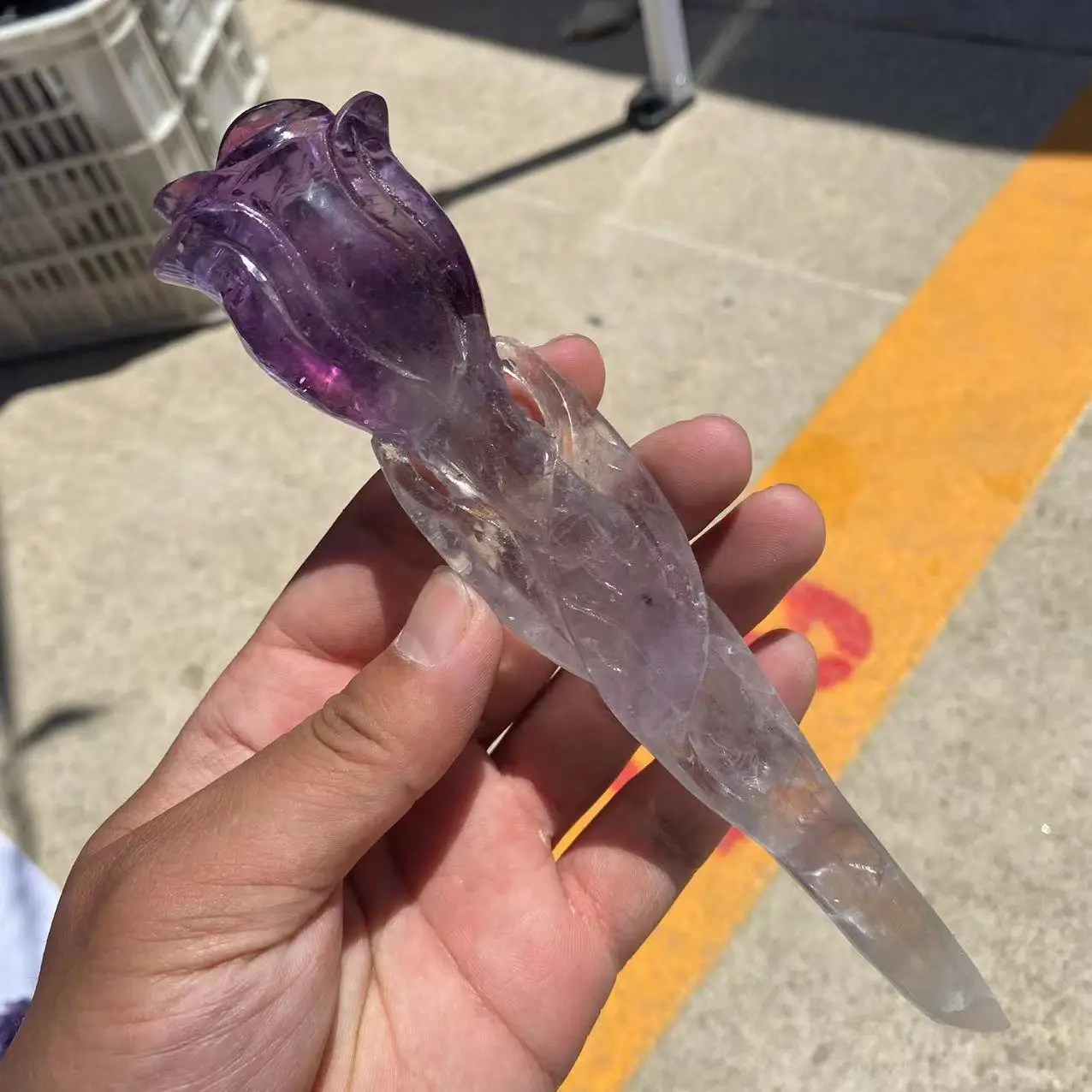 

1PC Natural Amethyst Hand Carving Crystal Wand Handicraft Ornaments Rose Valentine's Day Gift Energy Gem Room Decoration