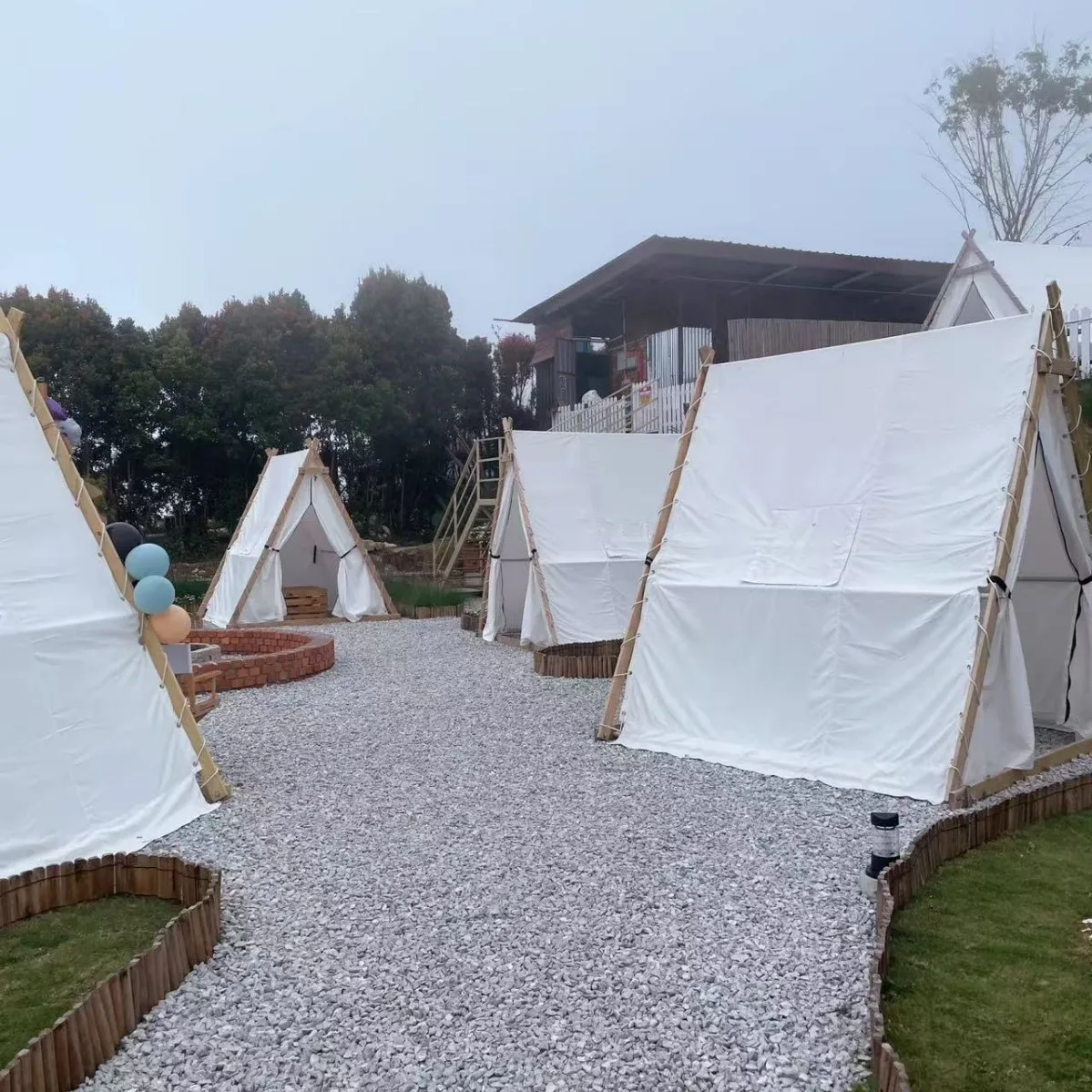 في الهواء الطلق، التخييم، السماء المرصعة بالنجوم، خيمة، معسكر، مثلث، مكان ذو مناظر طبيعية خلابة، السرير والإفطار، تقديم الطعام