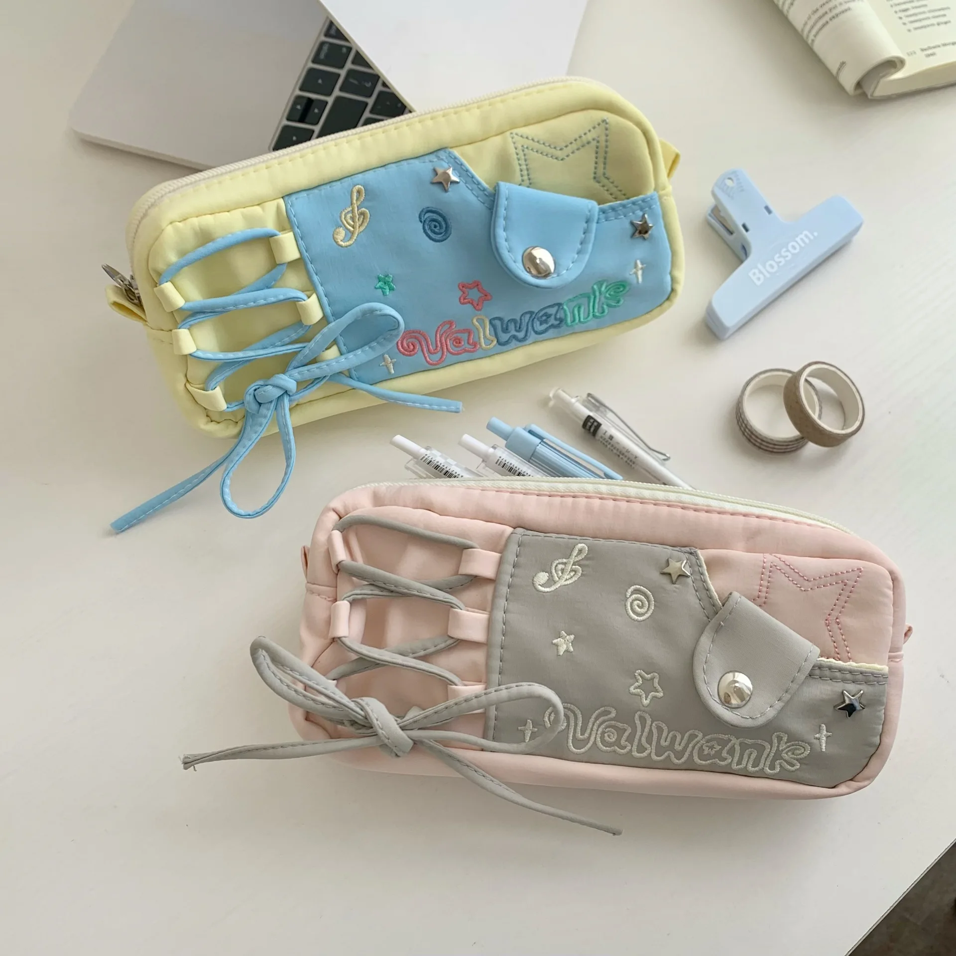 مقلمة قماشية ذات سعة كبيرة، حامل أدوات مكتبية لطيف مقاوم للأوساخ، حقيبة مستلزمات مدرسية