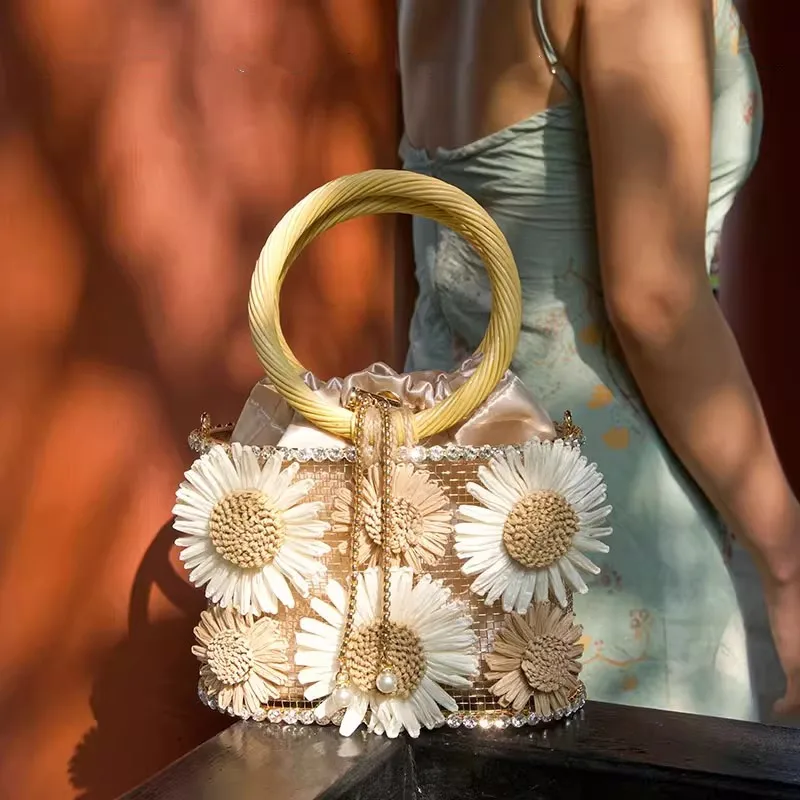 

Solid Floral Appliques Metal Cage Luxury Beaded Evening Bag Women's Handbag Wedding Party Clutch Purse Crossbody Bag