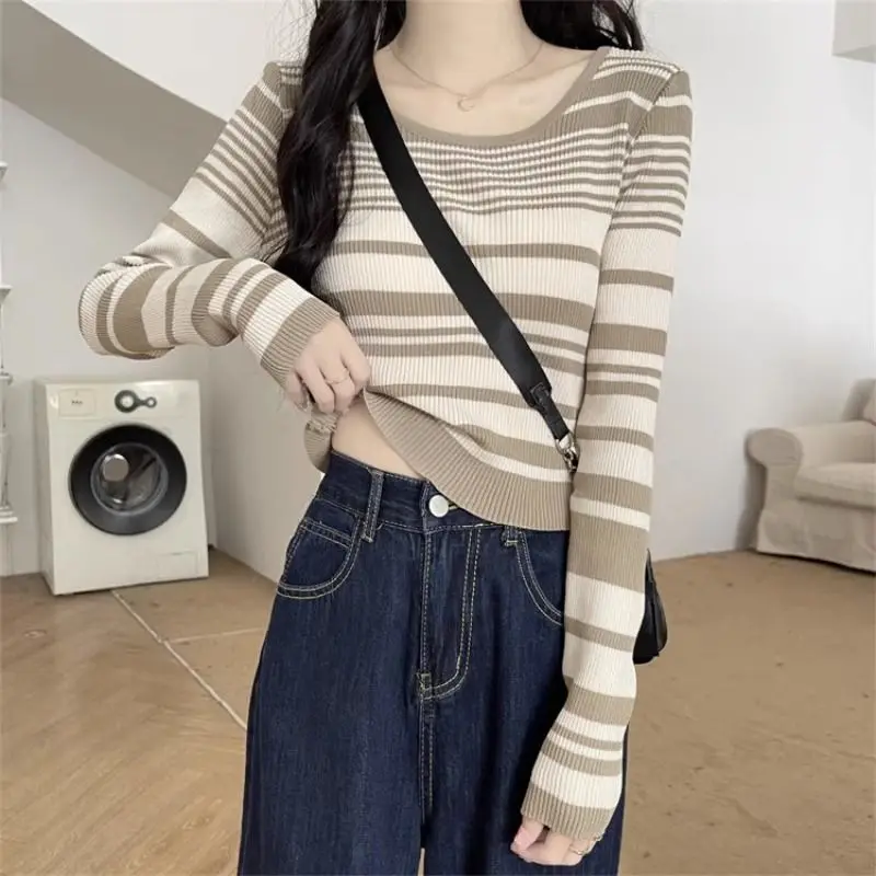 Spring and Autumn O-Neck Striped Women's 2024 Spliced Screw Thread Fashion Slim Minimalist Versatile Knitted Long Sleeve Tops
