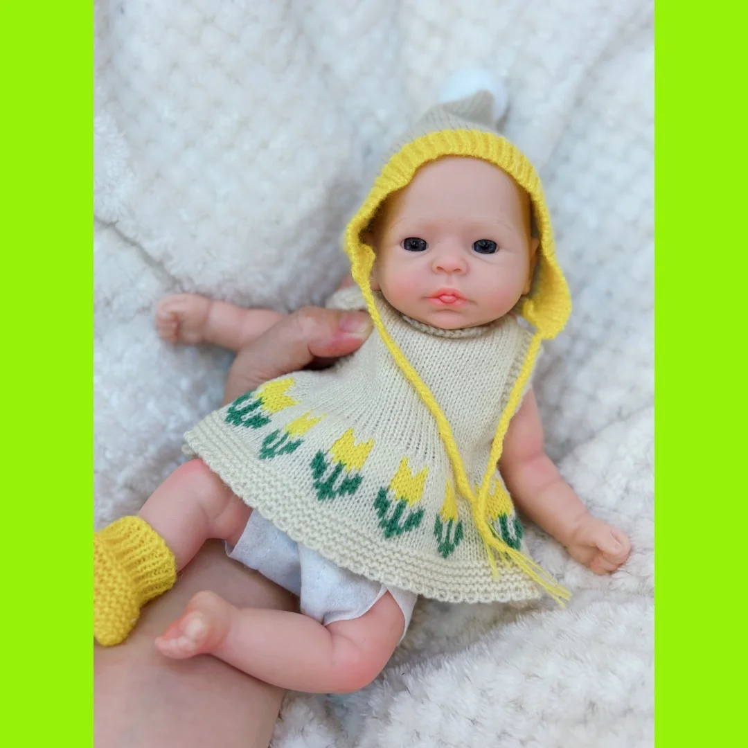

26cm Cuddly bebe reborn de silicona realista With Paint and Unpaint Skin Washable Doll Handmade Soft Touch Newborn Silicone Doll