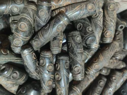 Hongshan culture meteorite iron xizang magnetic absorption four eye beads