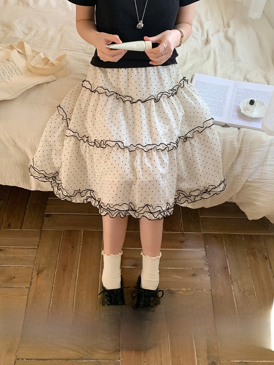 

Elegant Gentle Women's Polka Dot Halter Neck Dress Wooden Bows High Waist A-Line Skirt Breathable Skin-Friendly