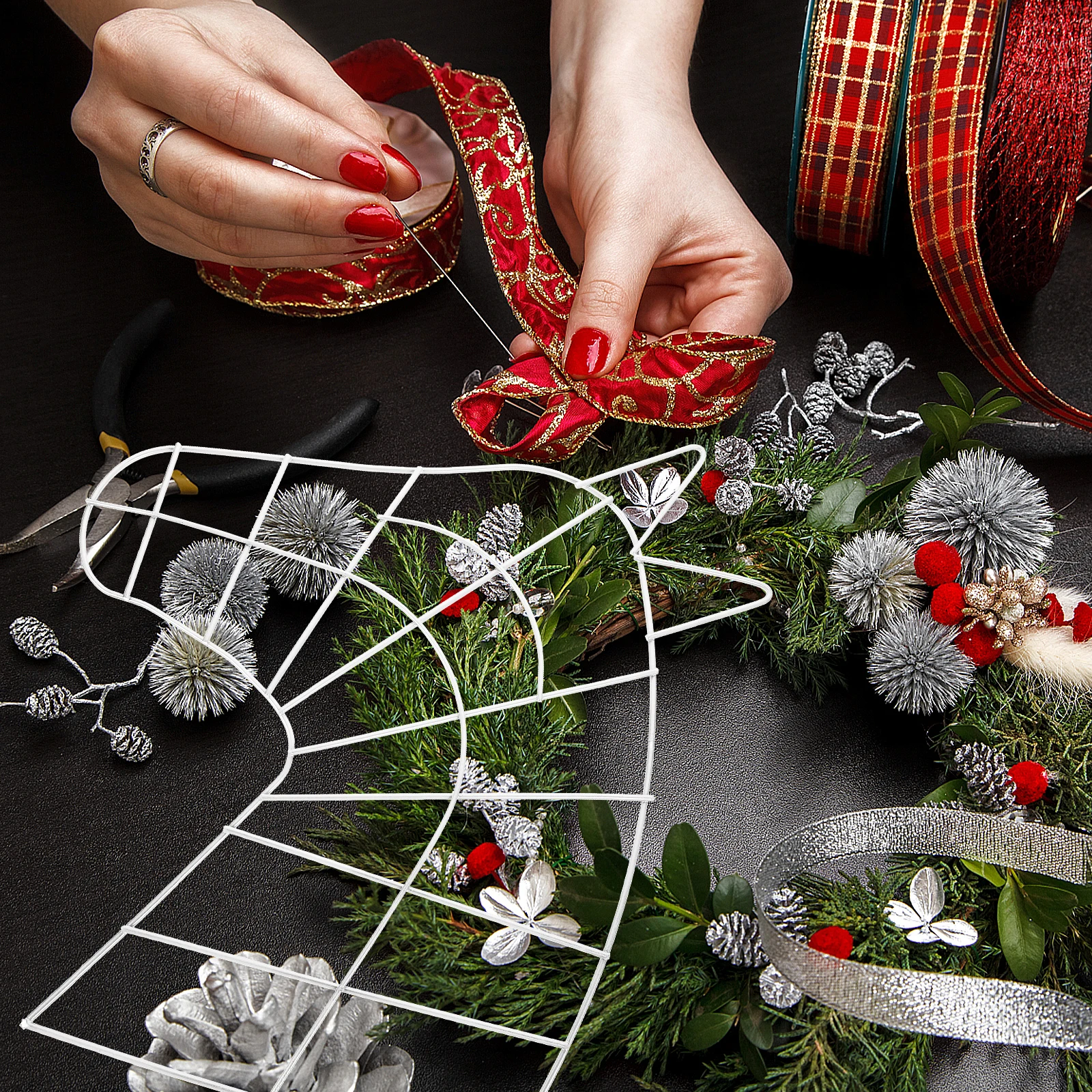 

Horse Shaped Metal Iron Frame Diy Wreath Support Floral Garland Supplies Wedding Party Decoration Wire Wreath Frame Wall