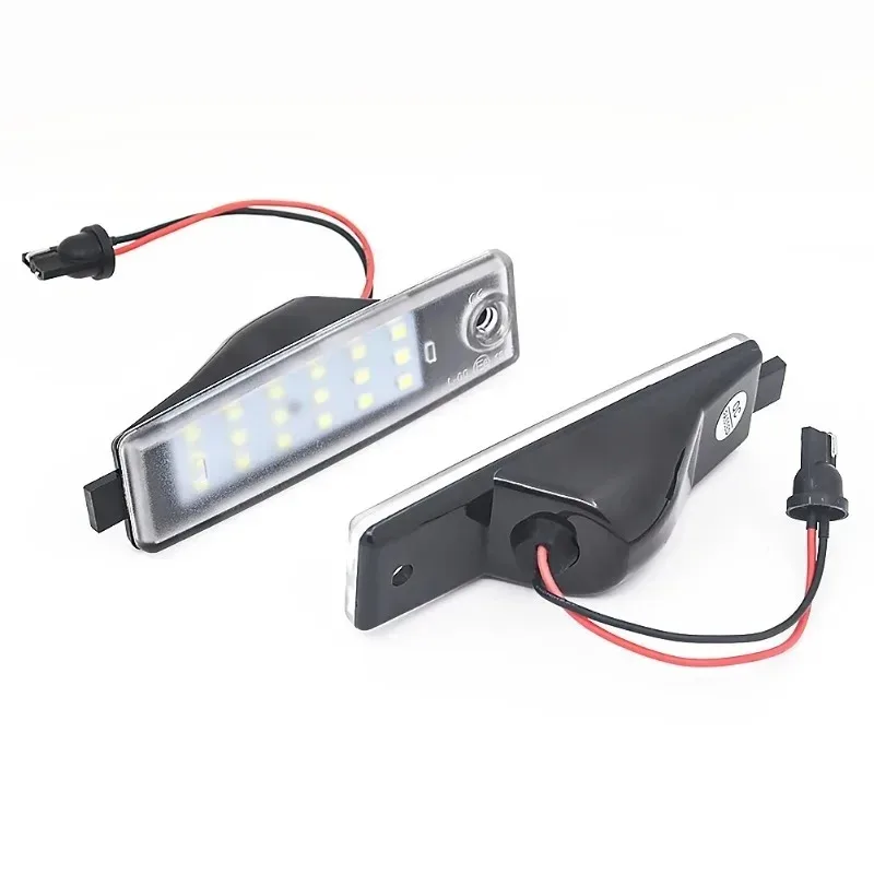 

New For 2pcs Toyota Harrier Hiace Highlander Kluger Land Cruiser RAV4 White License Plate Light LED Number Plate Lamp