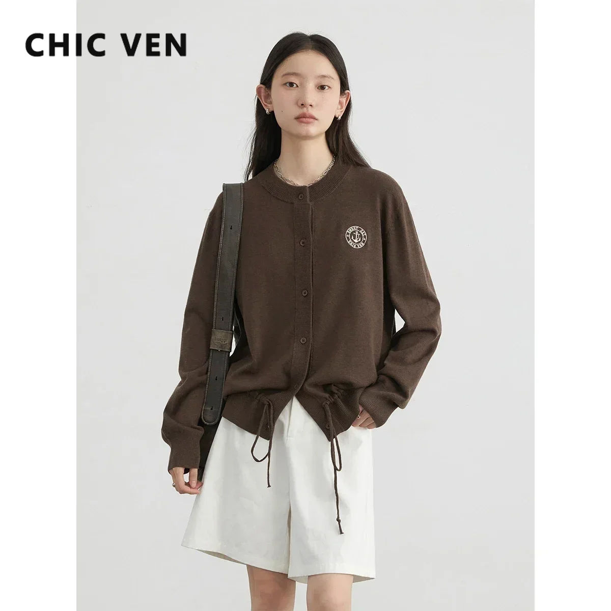 

CHIC VEN корейский женский кардиган повседневный свободный однобортный джемпер с круглым вырезом и длинными рукавами женские мягкие вязаные свитера осень 2025