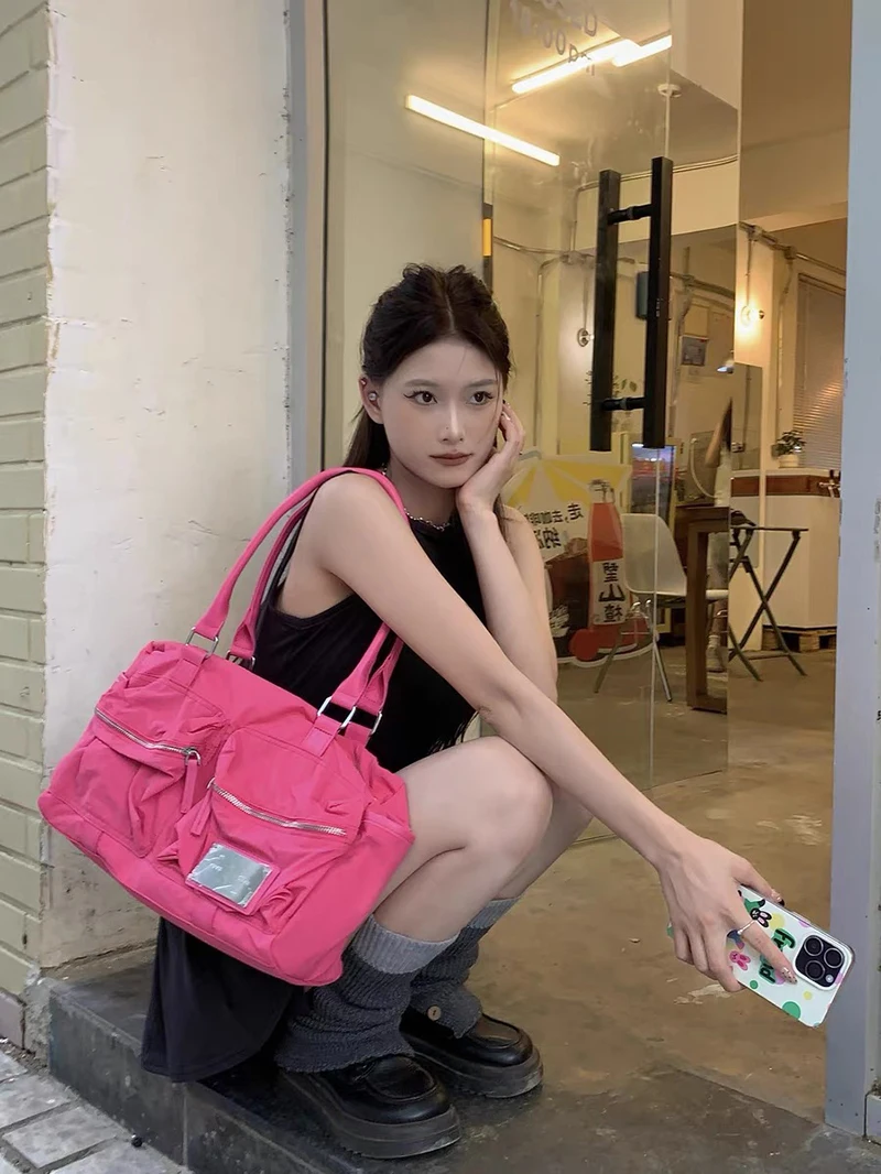 

Женская нейлоновая дорожная сумка, новинка 2025 года, большая сумка Capaci на одно плечо, сумка-тоут Briti Sle, повседневный кошелек