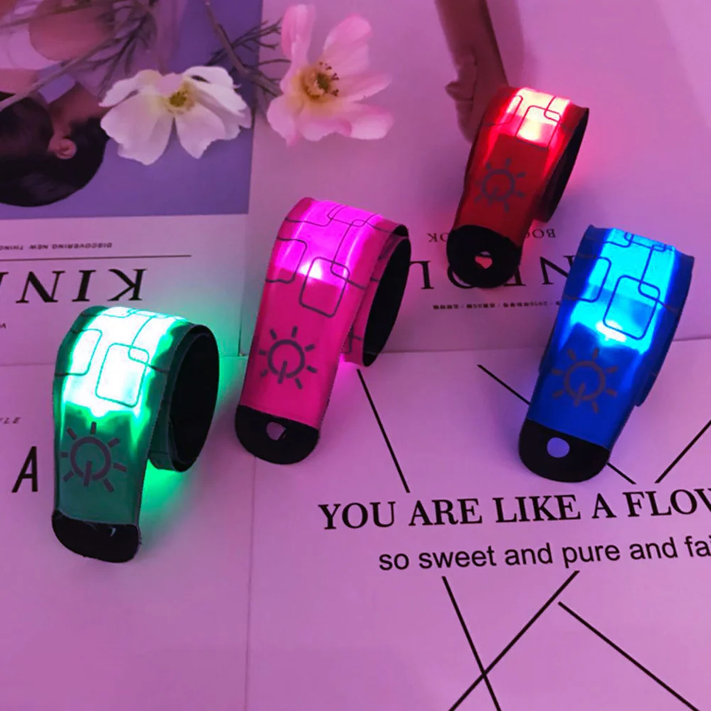 أساور صفعة LED مضيئة المفاجئة الأساور ليلا الجري المشي المشي لمسافات طويلة السلامة عاكسة PVC شارات الكاحل العصابات للأطفال