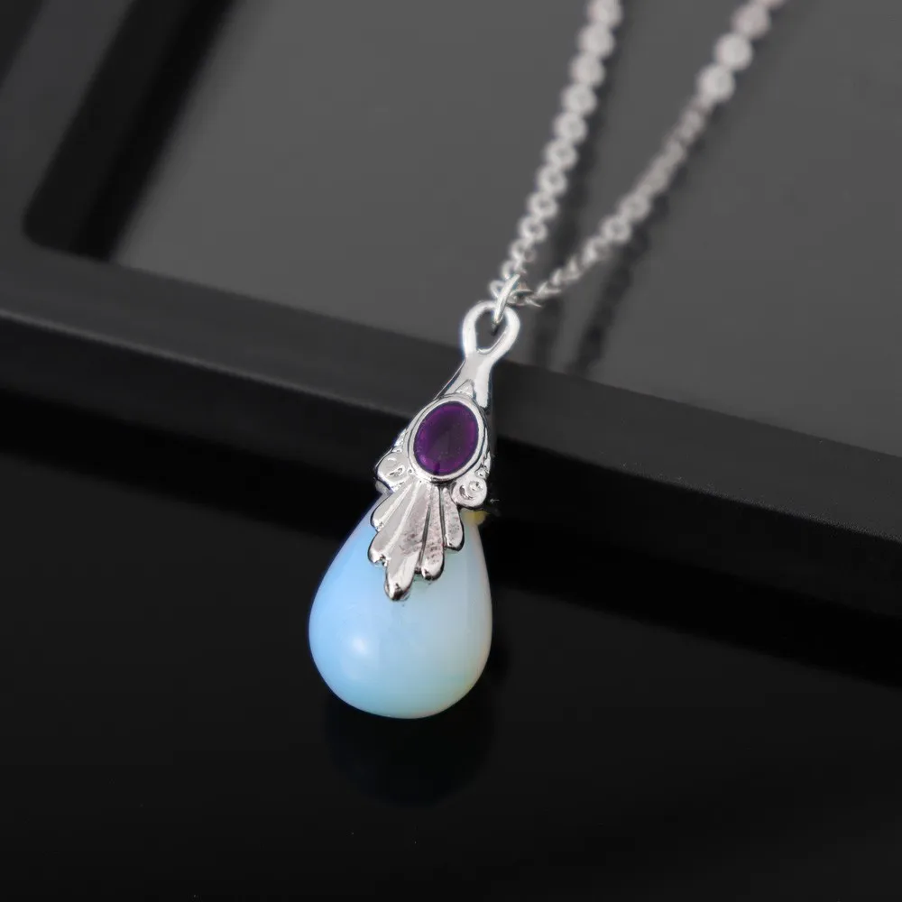 Drop-Shaped Moonstone Pendant Necklace Women\'s Necklace Fashion Metal Sliding Crystal Inlaid Pendant Accessories Party Jewelry