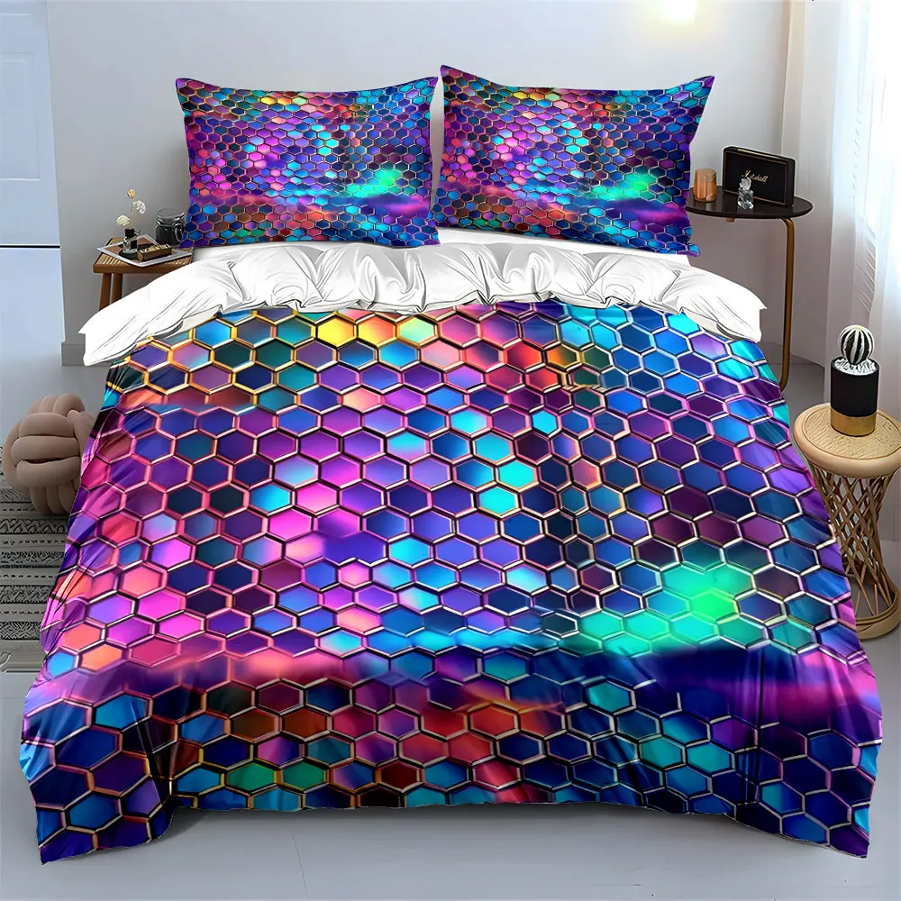 

3Pcs Iridescent Honeycomb Bedding Set, Rainbow Gradient Hexagon Print Duvet Cover 2 Pillowcases Single Double King Queen, Gift