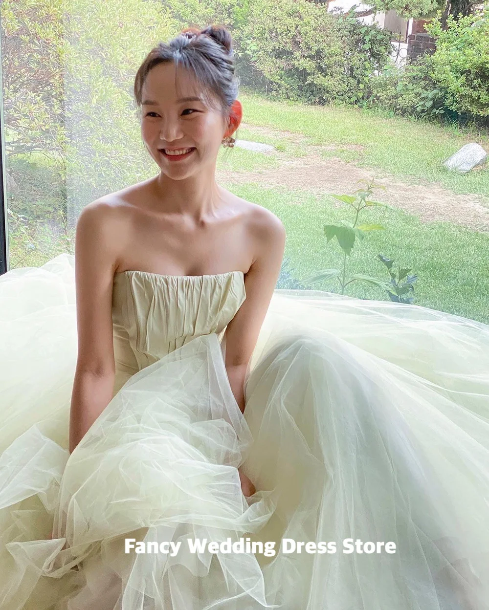 Gaun pengantin tanpa lengan hijau sederhana mewah wanita Korea fotografi gaun pengantin lipatan Tulle lembut bentuk A Line dibuat sesuai pesanan