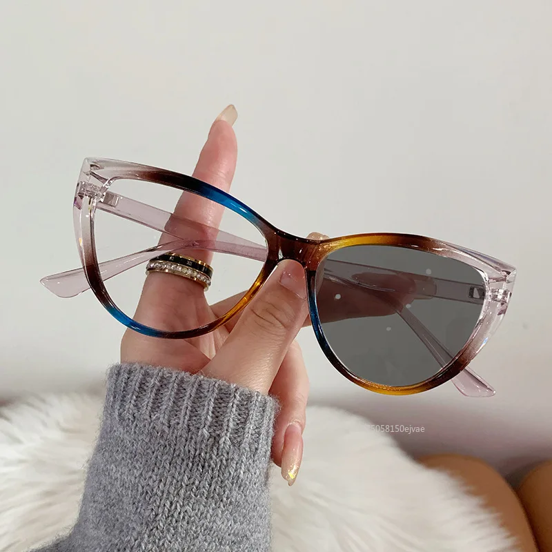 Retro Cat Eye Women's Sunglasses Color-changing Anti-blue Light Glasses Fashion Pc Frame Classic Designer Shades Sunglasses