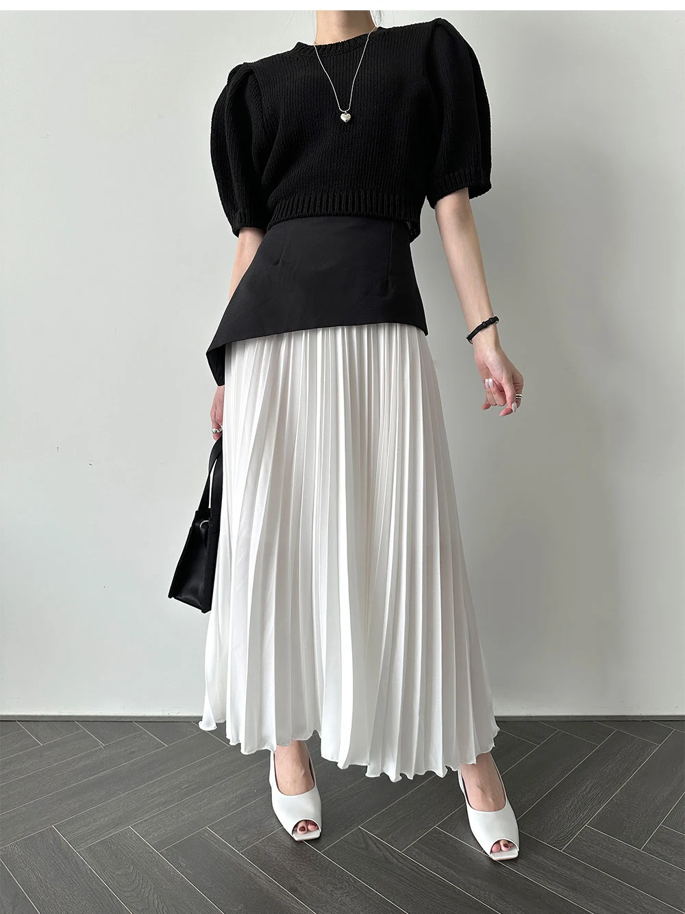 High Waist Pleated Skirt Women's Vintage Black Slimming Midi Dress Gored Design A-Line Skirt Spring Season Ladies Fashion