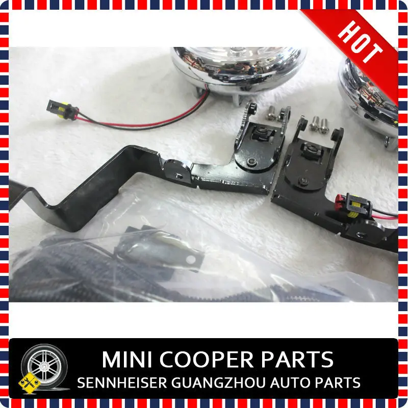 Brand New Silver Chrome Spot Light Kit with additional bracket for Mini Countryman R60 S Only