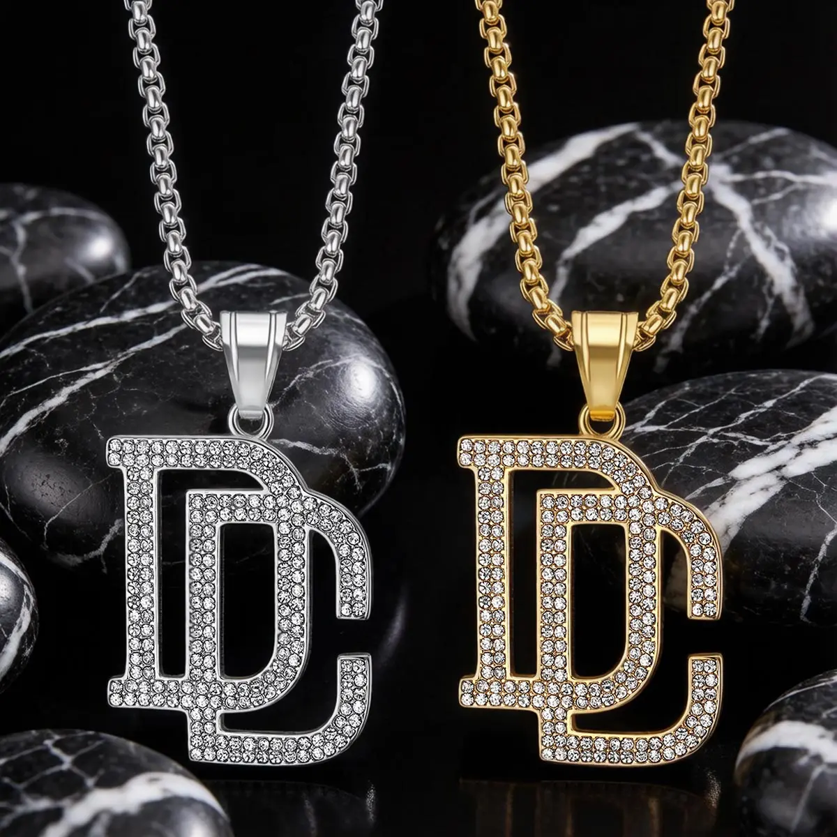 

Trendy European and American Style Dc Square Pendant with Rhinestones, Street Retro Fashion Versatile Hip-Hop Personality Necklace for Men and Women Couples