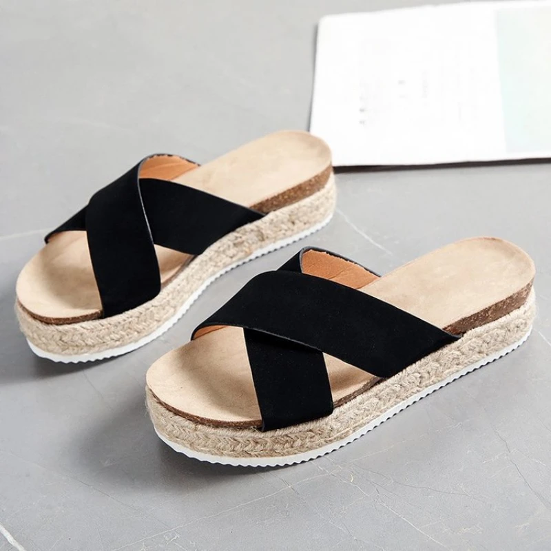 Beach Shoes Leopard Flip Flops Flat Slippers Gold Slippers Women Slides Summer Sandals Slippers with Thick Soles Platform Femal