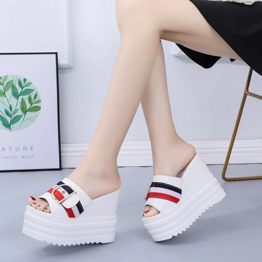 2024 Women Bottom Wedge Slippers Summer Fashion With All-Match Sexy Thick Soled Sandals Shoes Women Flip Flops Slipper Female