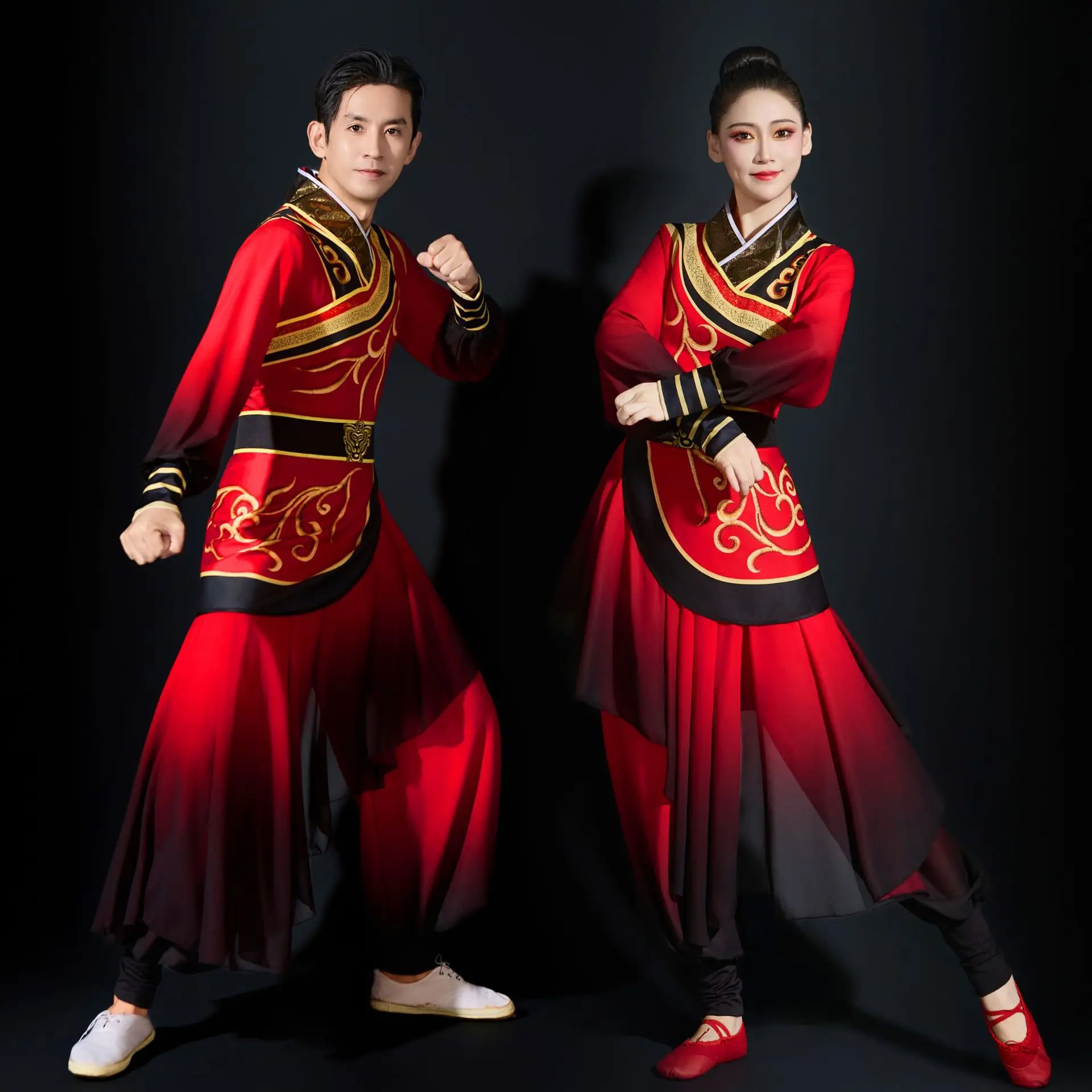 2026 New Model Drumming Performance Costumes for Adult Men and Women Chinese Opening Dancing Suits Festive Dragon Dance