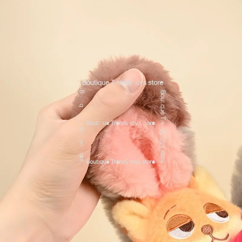 Zootopia autentico giocattoli di peluche Cartoon Judy Nick Figura Peluche Bouquet di fiori Camera da letto Ornamento Compleanno per bambini Regali di Natale