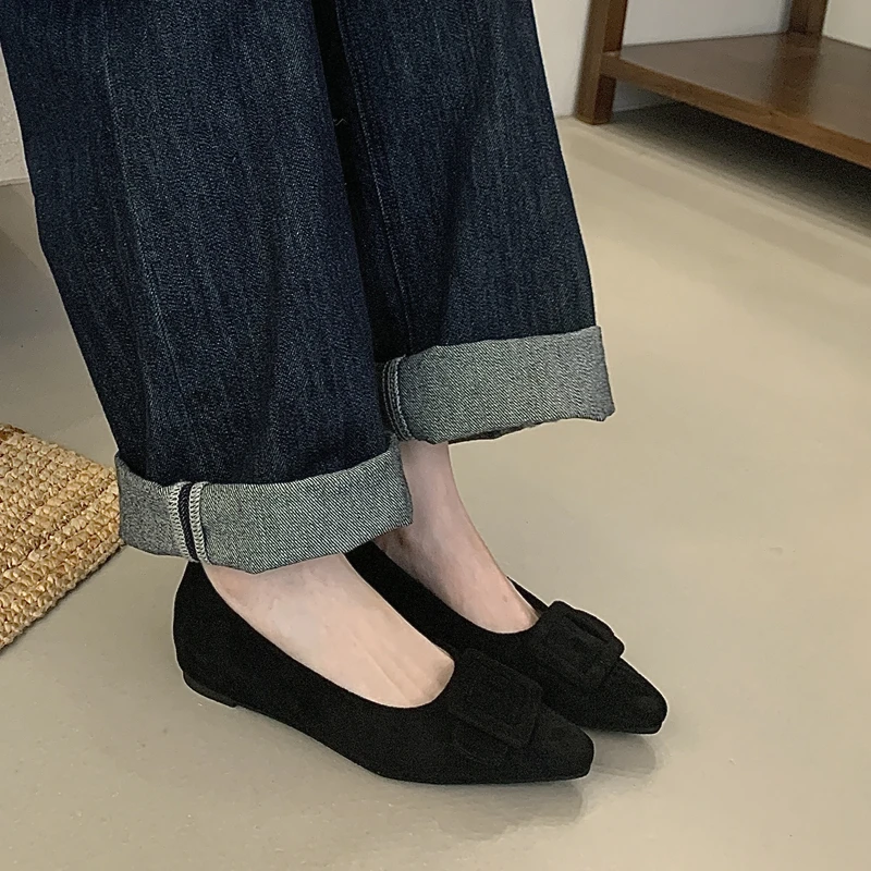 SUOJIALUN 2026 العلامة التجارية الجديدة النساء حذاء مسطح مشبك الموضة أشار تو الضحلة الانزلاق على أحذية Slingback فستان خارجي قارب الأحذية #3