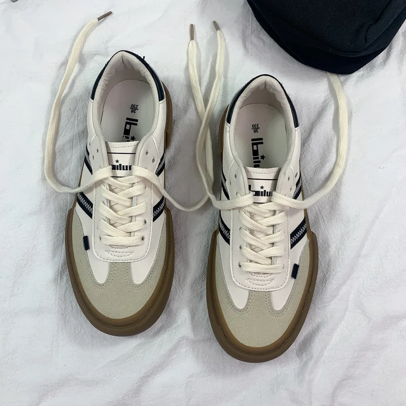 New Luxury Shoes for Woman Classic Sneakers Women Leather Retro Low Cut Lace -up Casual Women Sneakers Plus Size 44