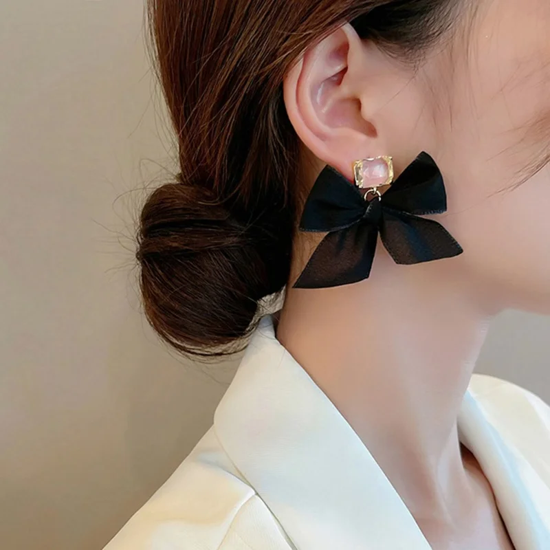 New Style Sweet And Cool Girl Ribbon School Style Bm Style Black Bow Tie Band Earrings High End Fashionable Women s Earrings