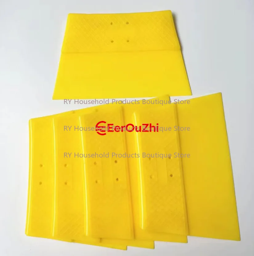 Plastic Car Putty Spreaders Auto Body Scraper Filler Applicator 1pc