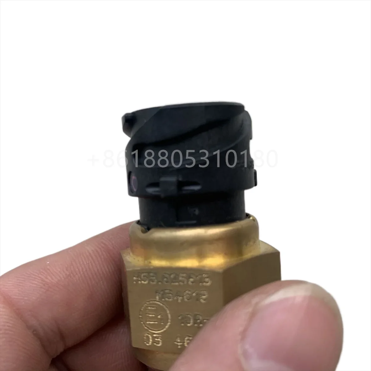 H53.825813 ist anwendbar für den hydraulischen Öldrucksensor M42620 10R-03 4682 des Voith-Retarders. – Detail 7